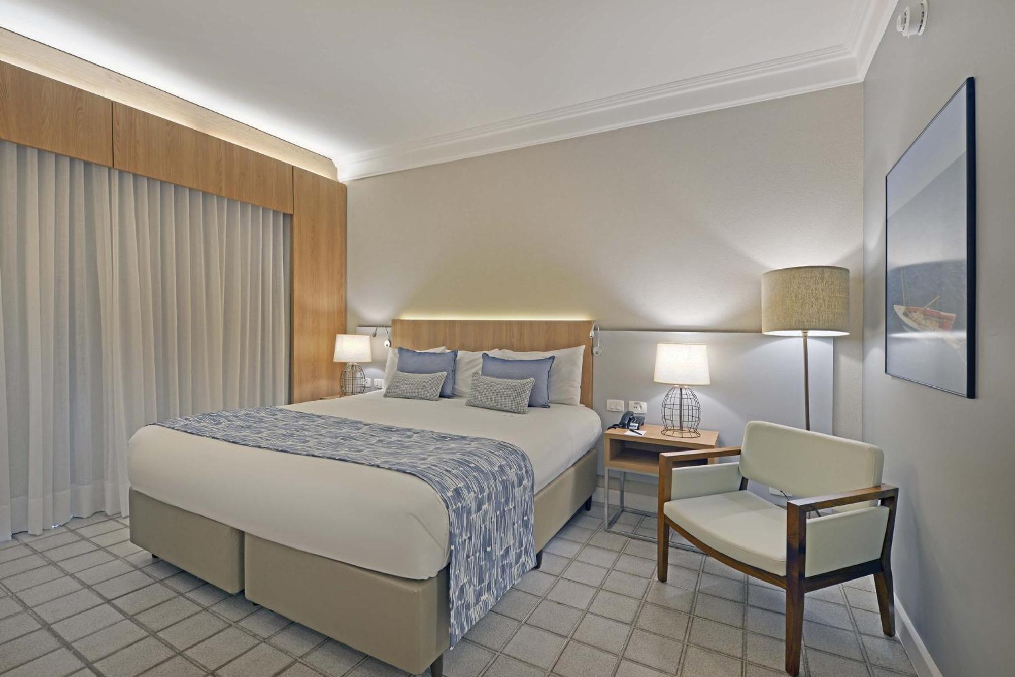 Hotel Deville Prime